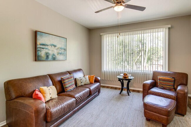 Photo - 7353 S Kenwood Ave Unit ID1306926P