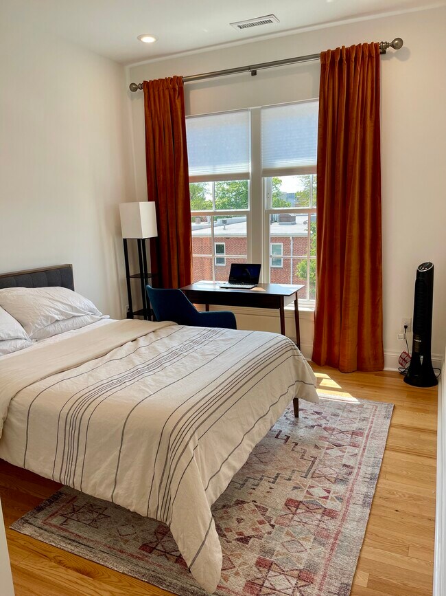 Photo - 300 8th St NE Unidad 306