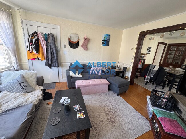 Photo - 58 Brock St Unit 2