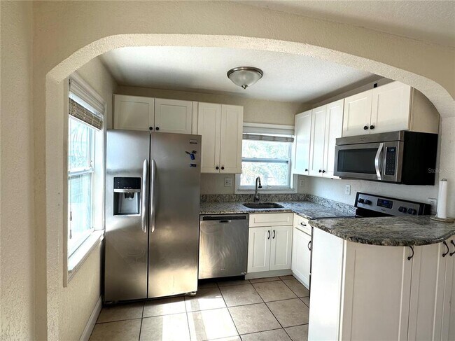 Photo - 773 4th Ave S Unidad 1/2