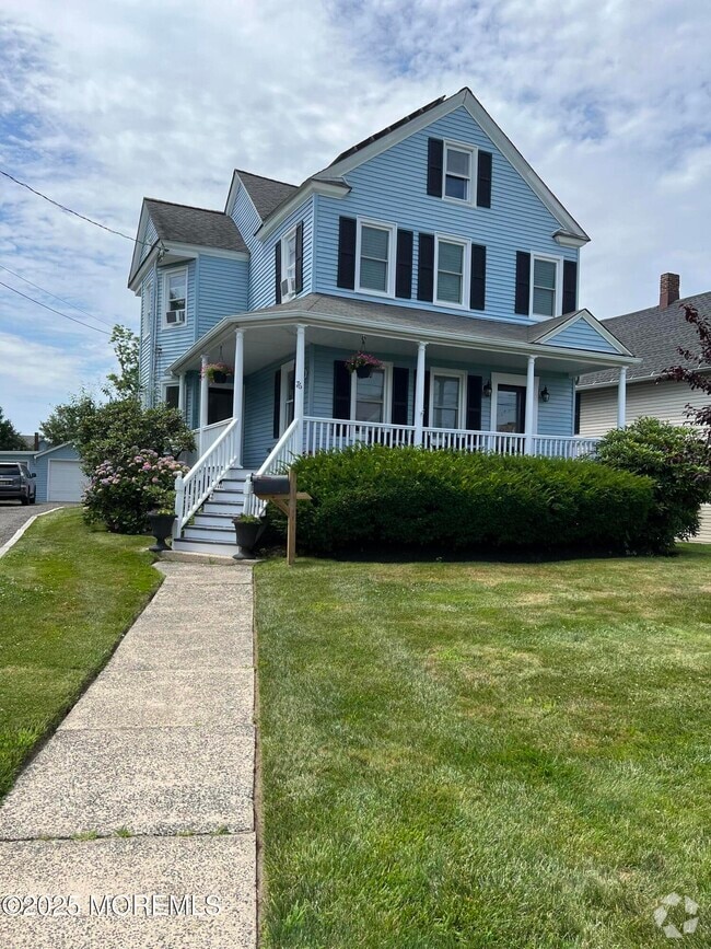 Building Photo - 76 Columbia Ave Rental