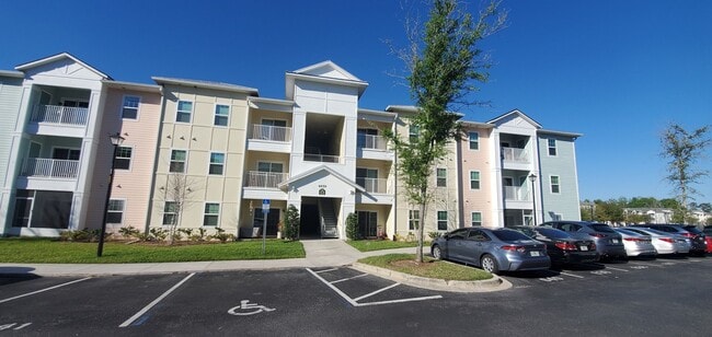 Building Photo - 2 bedroom 2 bathroom condo for rent Unit 4959 Key Lime Drive, # 303