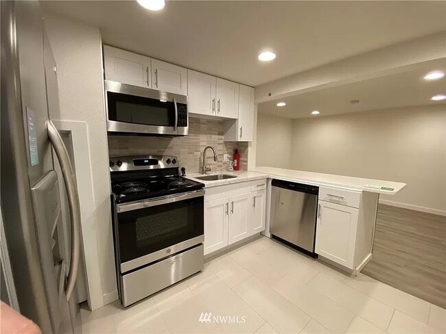 3716 S Roxbury St Unit B