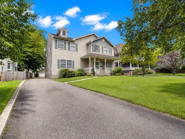 Photo - 204 Lorraine Ave