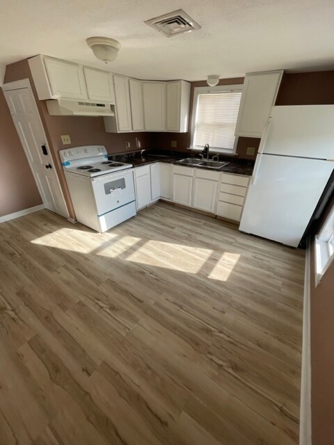 Photo - 162 Russell Rd Unidad Upper