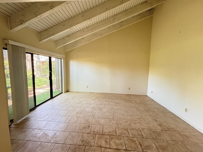 Photo - 1905 West Ln