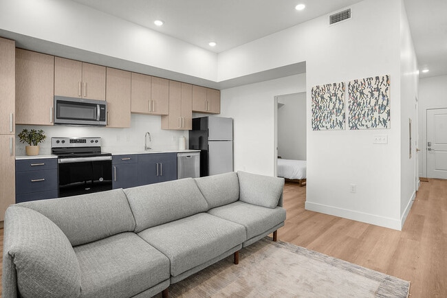 Building Photo - Alta Vue Rental