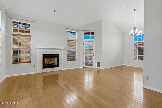 Photo - 1117 W Bend Ln