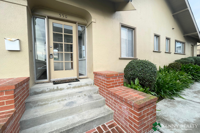 Three Bedroom Home near South San Francisc... - Three Bedroom Home near South San Francisc...