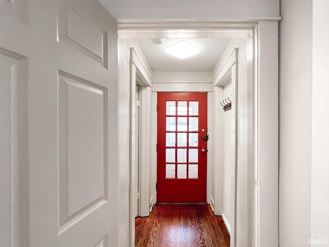 Photo - 717 E Hunter Ave