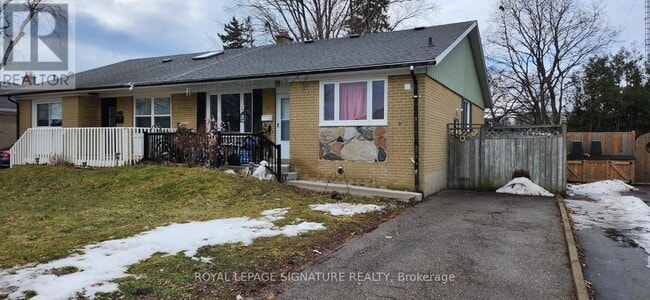 Photo - 8 Thorncroft Crescent