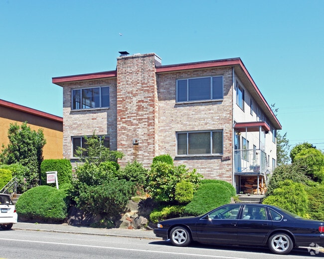 Building Photo - 24th Ave Apartments