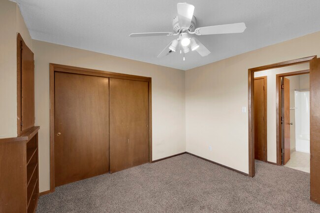 Photo - Hickory Ridge Apartments