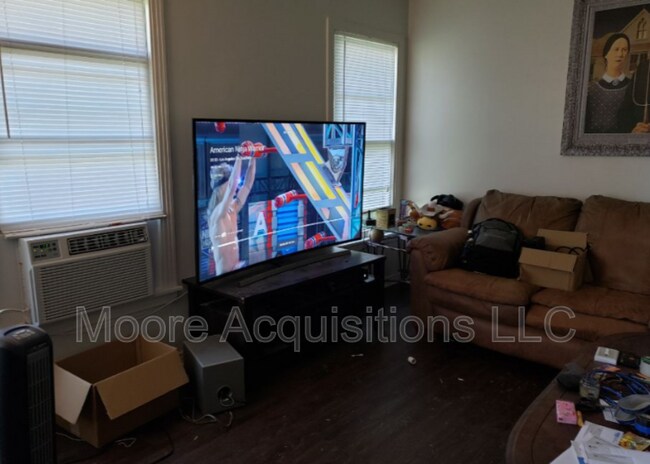 Photo - 1306 N Travis St
