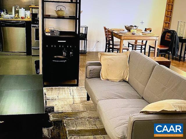 Photo - 511 1st St N