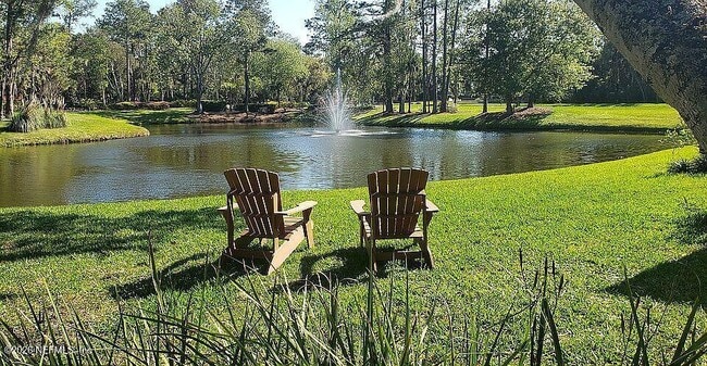 Building Photo - 4804 Otter Creek Ln