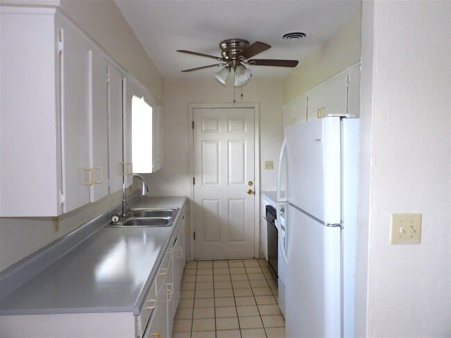 Photo - 4310 NW Lincoln Ave