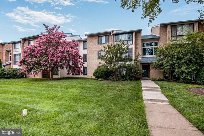Photo - 10223 Valentino Dr Apartment Unit 7313