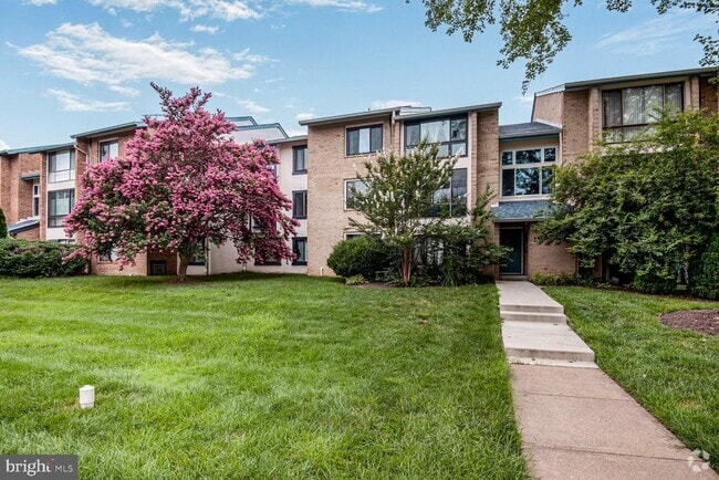 Building Photo - 10223 Valentino Dr Unit 7313 Rental