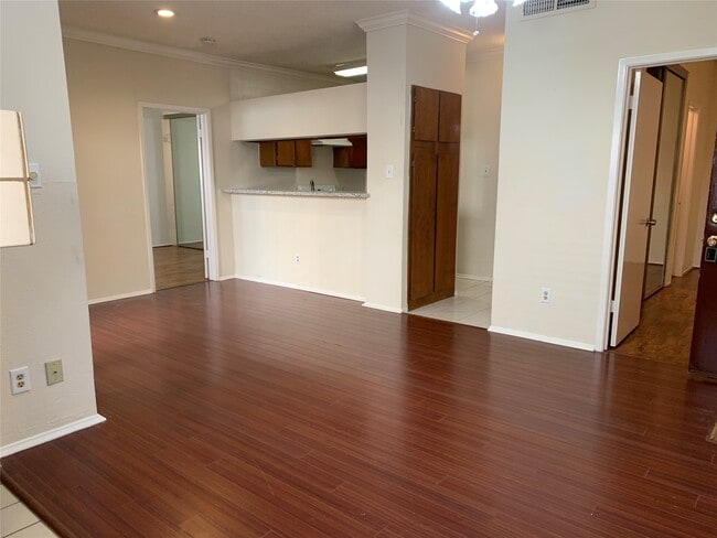 Building Photo - 2710 Grants Lake Blvd Unit C3