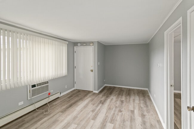Photo - 3007 W 87th St Unit 4
