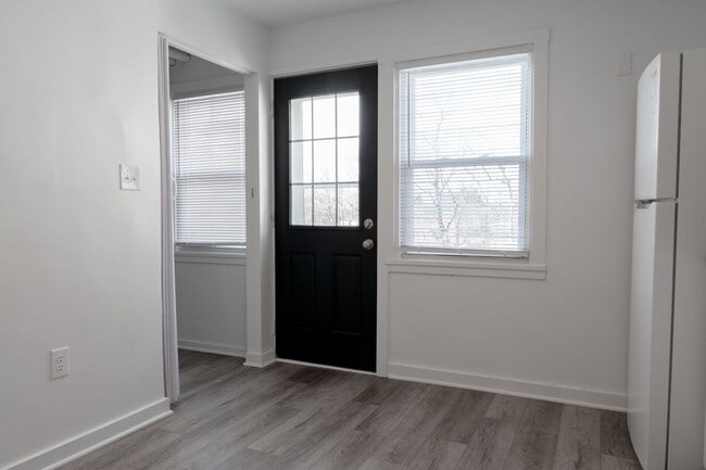 Photo - 63 Midland Heights Cir