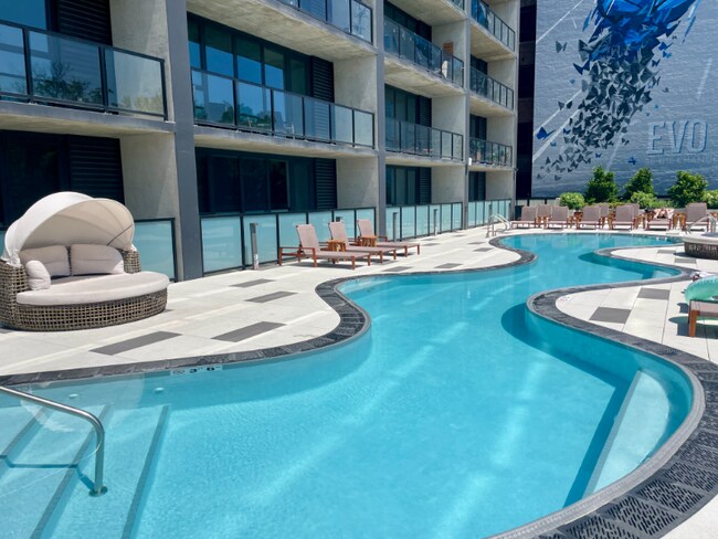 Photo - 1494 W Randolph St