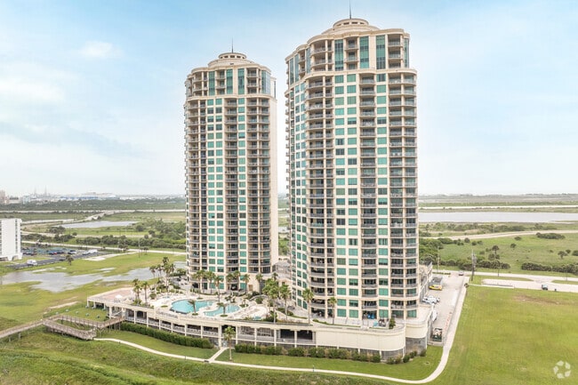 Photo - Palisade Palms