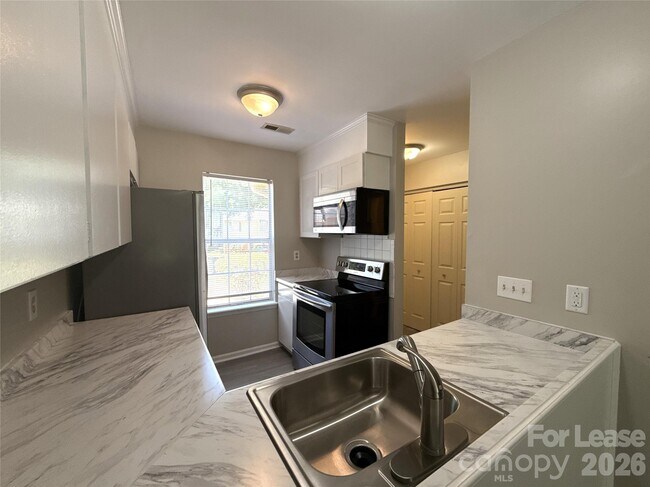 Photo - 4042 Briarhill Dr