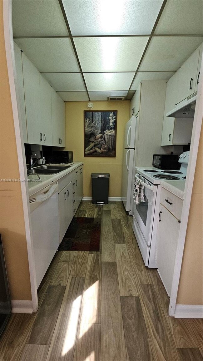 Photo - 1044 Harwood D Unit D