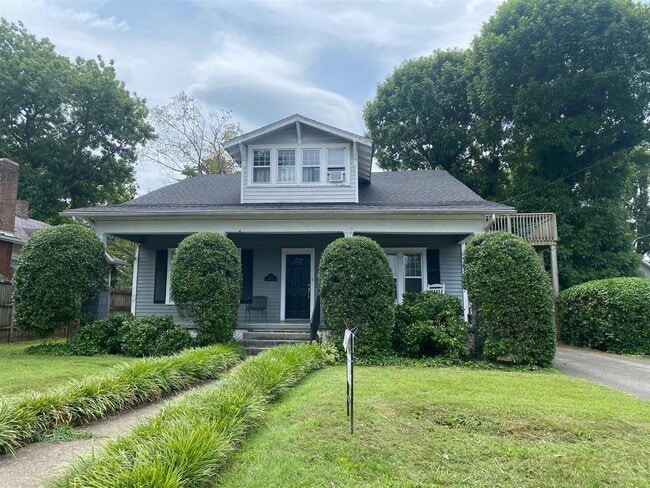 Photo - 1122 Nutwood St