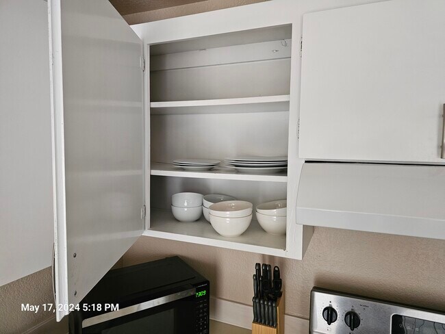 Photo - 923 E Marine View Dr