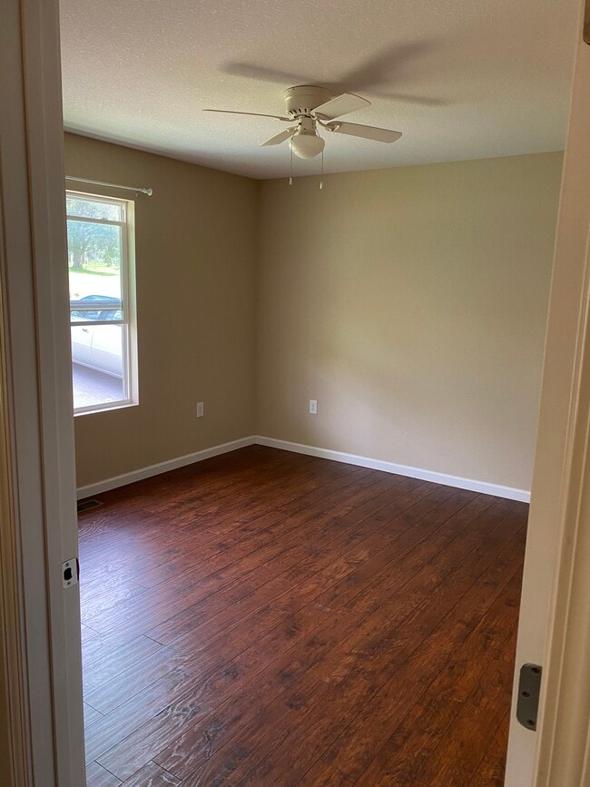 Photo - 1120 Fourth St