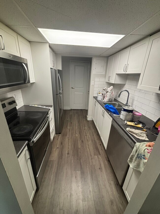 Photo - 499 Albert St Unit 4