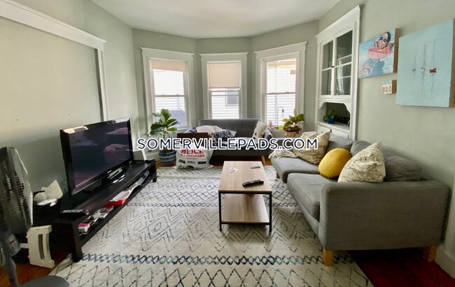 22 Curtis Ave Unit 2