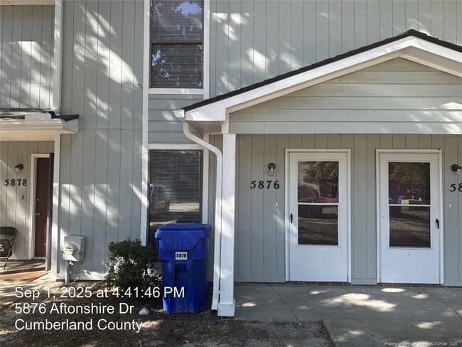 Building Photo - 5876 Aftonshire Dr