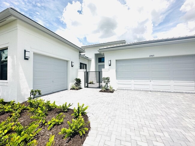 Photo - 12465 SW Crystal Cv Dr
