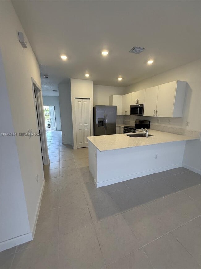 Photo - 2490 SE 29th St