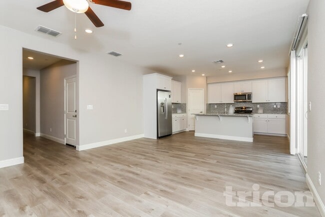 Photo - 1106 Victorian St