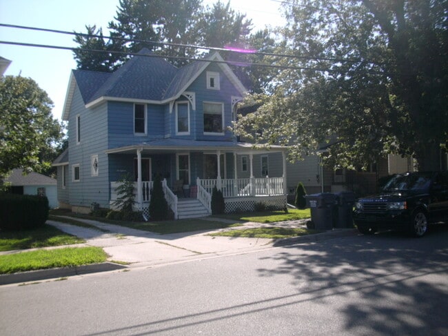 Photo - 1018 Pearl St Unit 2