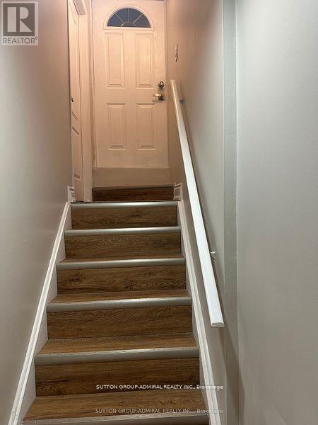 Photo - 185 Red Maple Rd