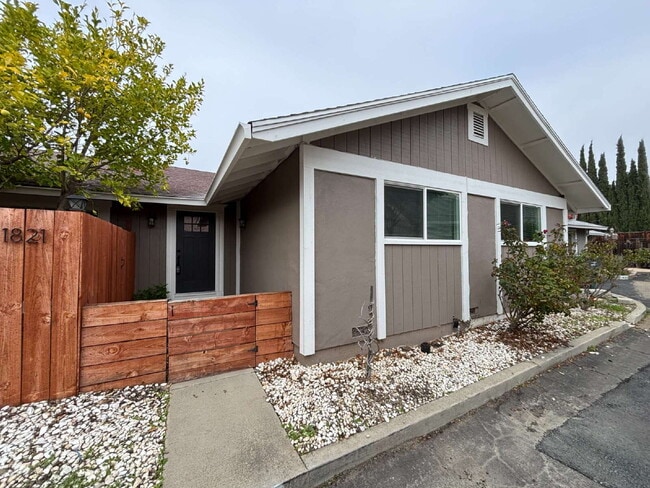 Photo - "Charming Concord Retreat: 3-Bedroom Gem with Granite Accents & Cozy Fireplace"