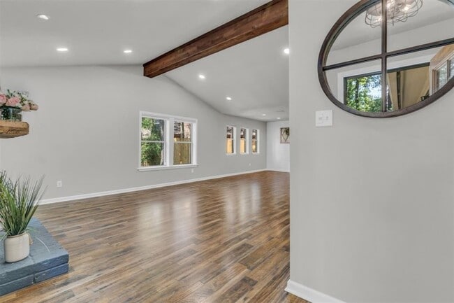 25 Hornbill Ct