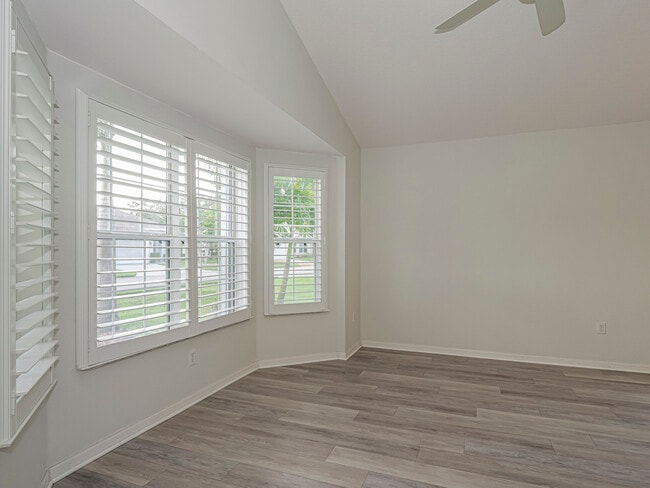 Photo - 105 Briarcliff Cir