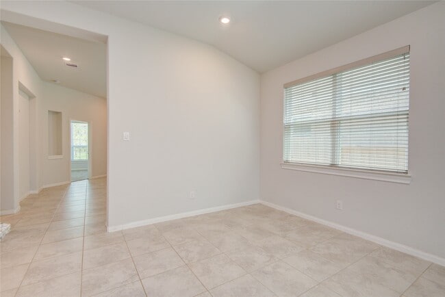 Building Photo - 2425 Temple Crag Dr