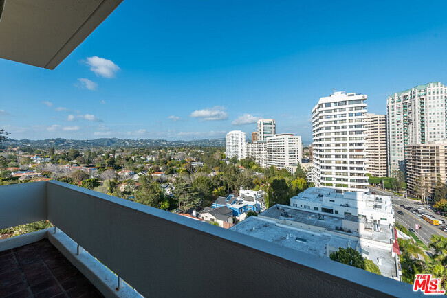 Building Photo - 10701 Wilshire Blvd Unit 1203 Rental