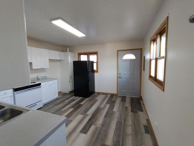 Photo - 221 N Broad St