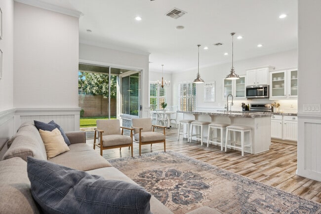 Photo - 10560 E Nichols Ave