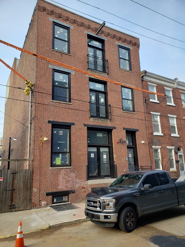 Photo - 2737 Cambridge St Unit A