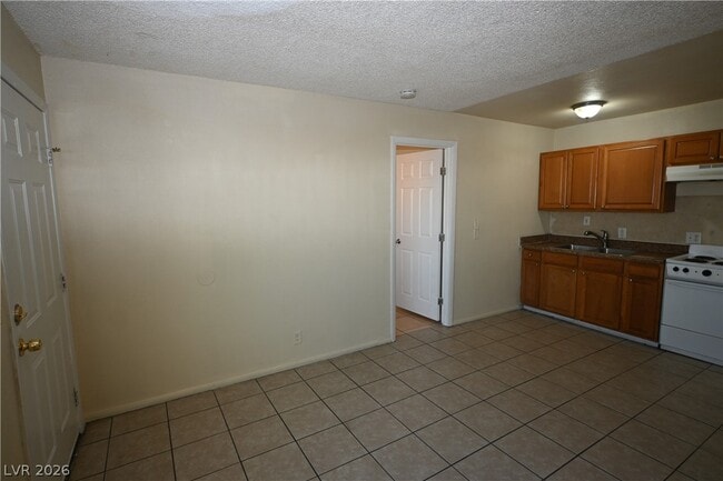 3021 E Carey Ave Unit 6